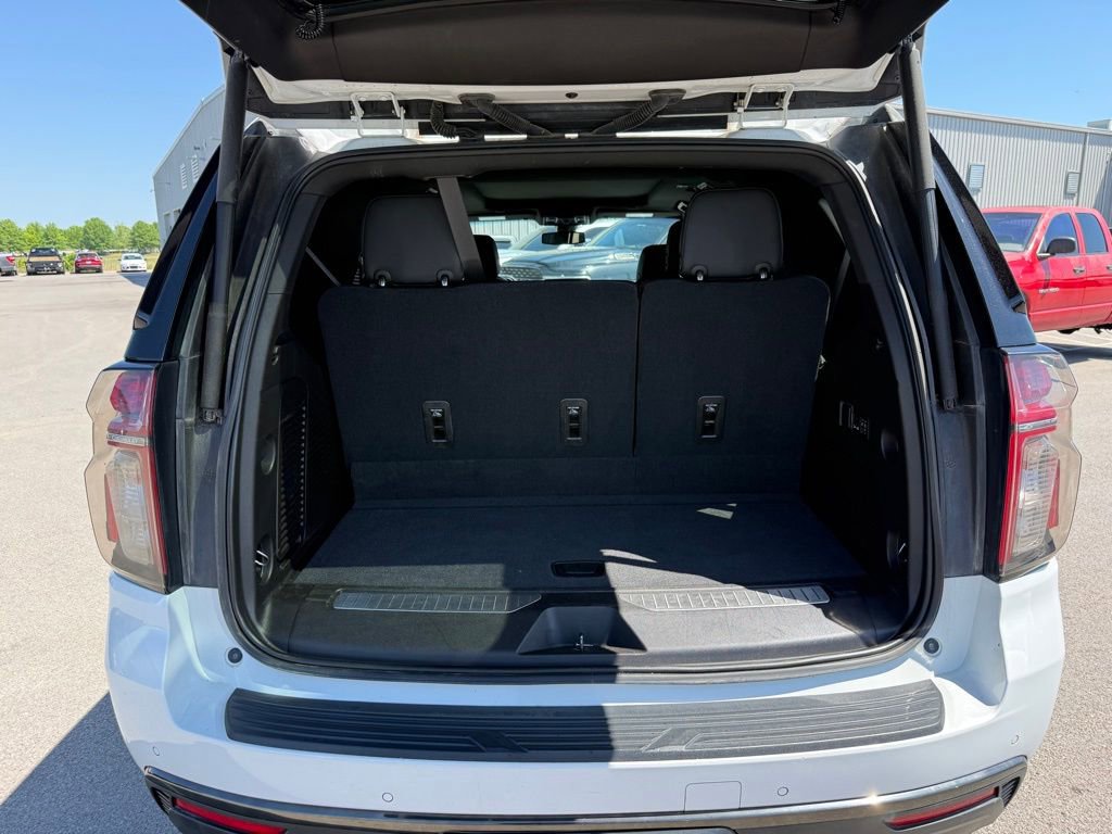 Used 2021 Chevrolet Tahoe Z71 w/ Z71 Off-Road Package AWD/4WD image 19