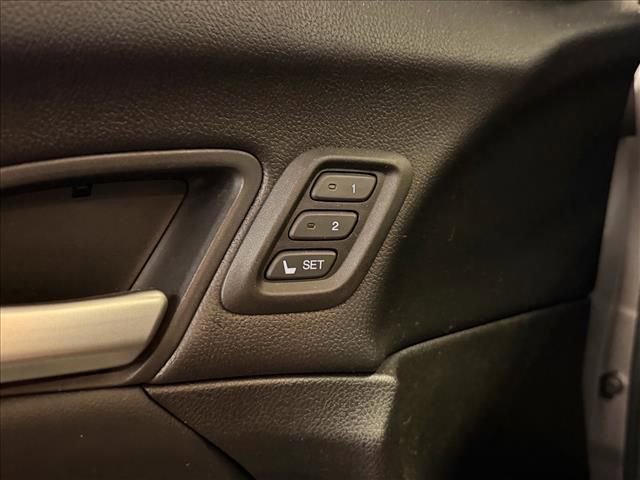 Used 2015 Honda Crosstour EX-L image 10