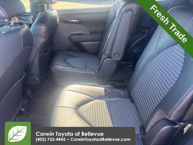 Used 2023 Toyota Highlander XSE image 12
