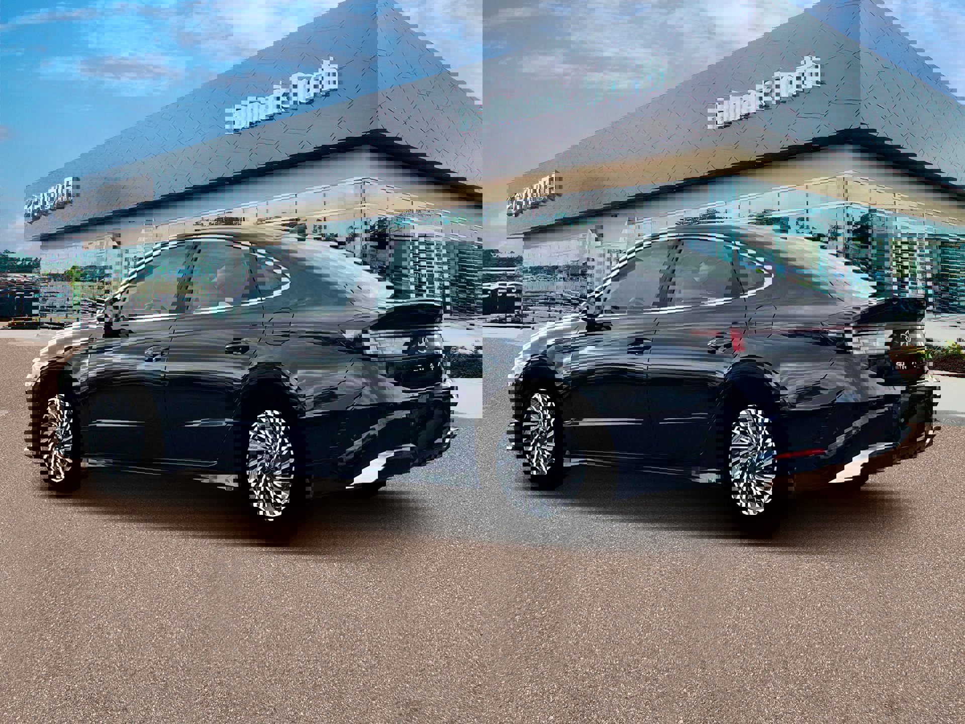 New 2025 Hyundai Sonata Limited image 4