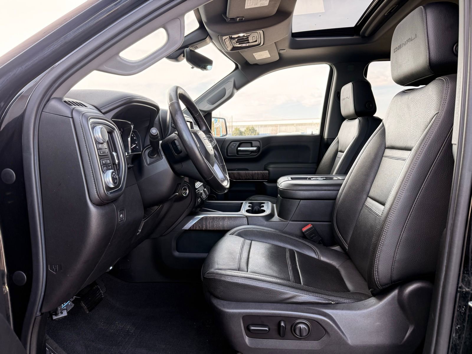Used 2019 GMC Sierra 1500 Denali w/ Denali Ultimate Package image 22