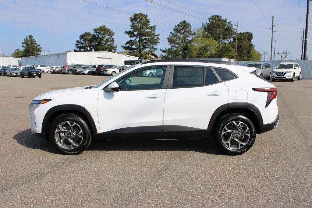 New 2026 Chevrolet Trax LT image 3