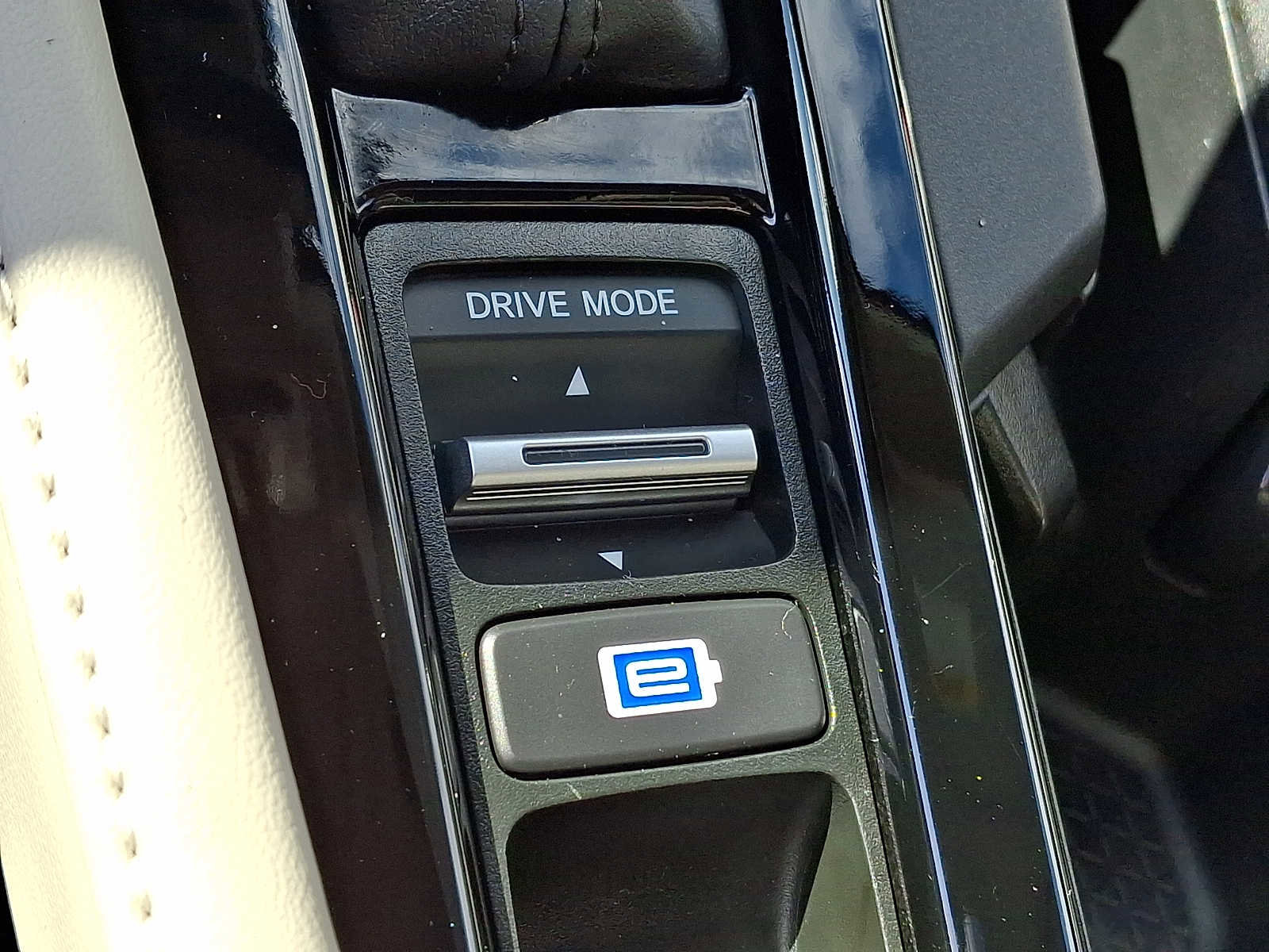 Used 2023 Honda Accord Touring image 21