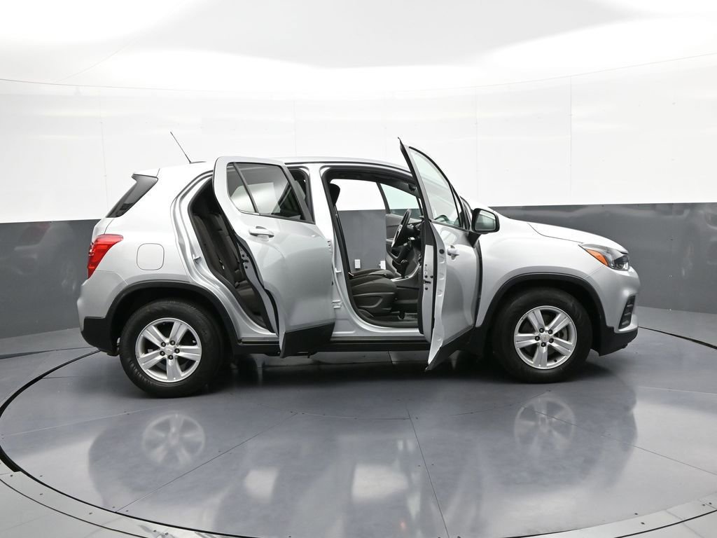 Used 2020 Chevrolet Trax LS w/ Tint and Cruise Package FWD image 39