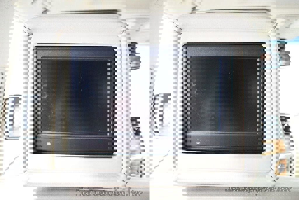 Used 2011 INFINITI QX56 4WD w/ Theater Pkg image 26