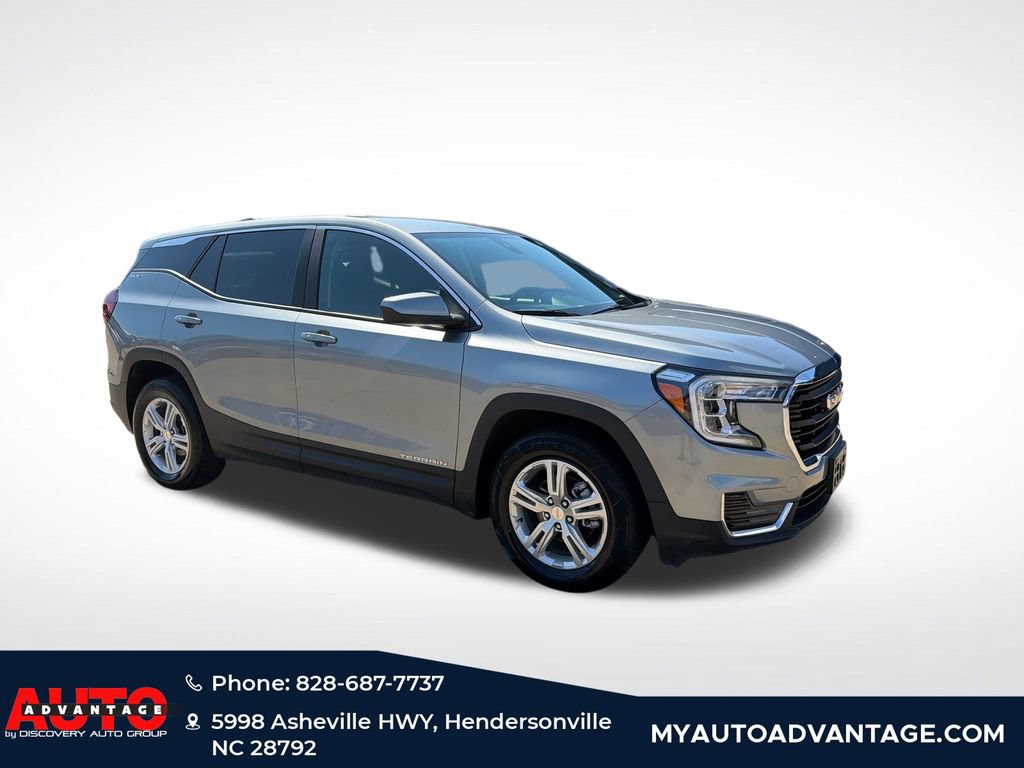 Used 2024 GMC Terrain SLE AWD/4WD image 3