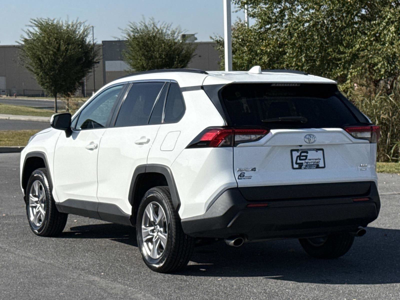 Used 2022 Toyota RAV4 XLE image 27