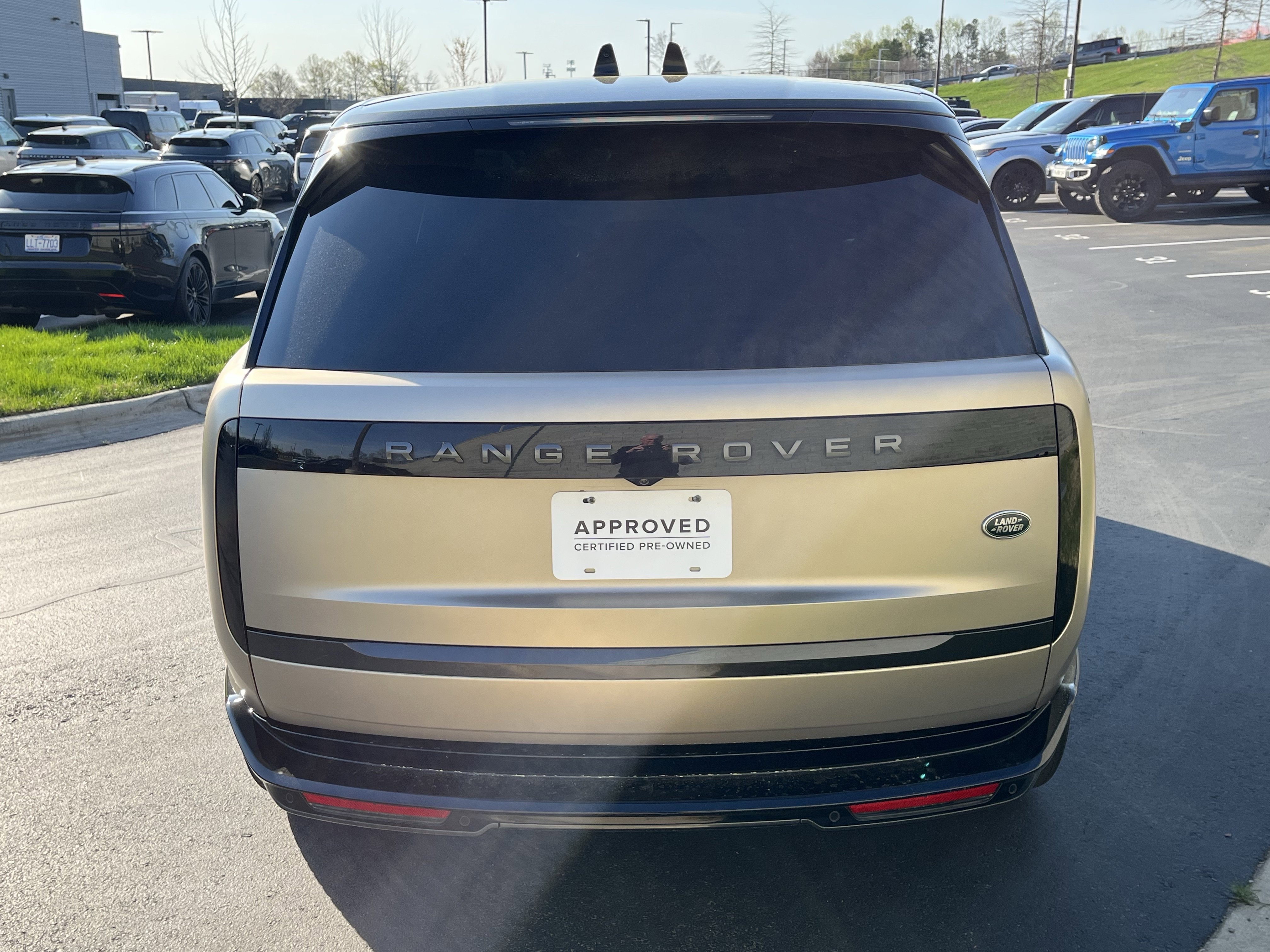 Certified 2023 Land Rover Range Rover First Edition image 6