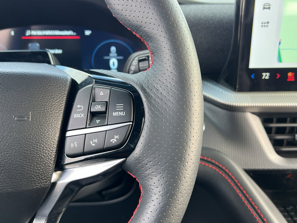 Used 2025 Ford Explorer ST-Line w/ ST-Line Street Pack image 35