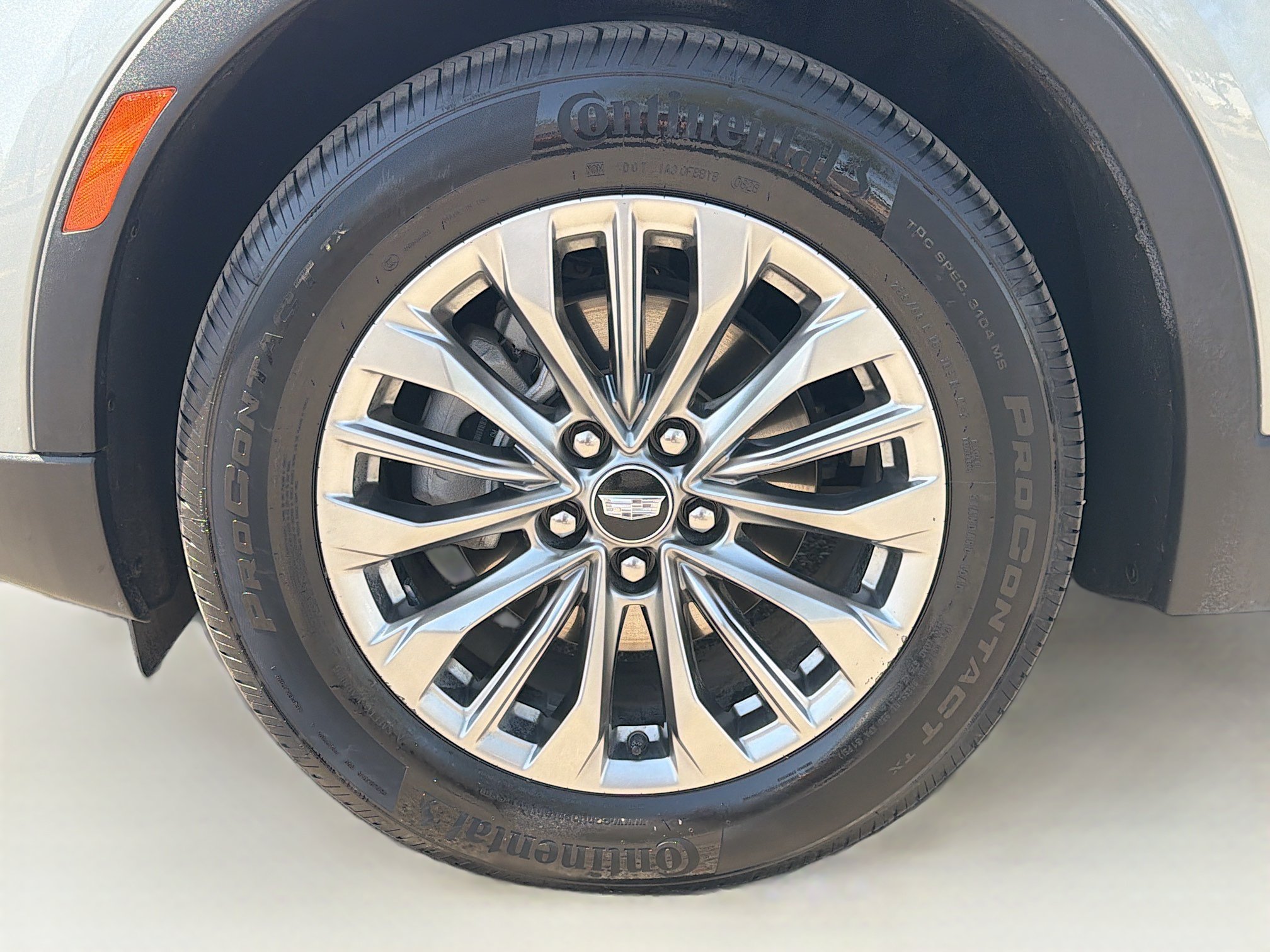 Certified 2025 Cadillac XT4 Premium Luxury FWD image 30