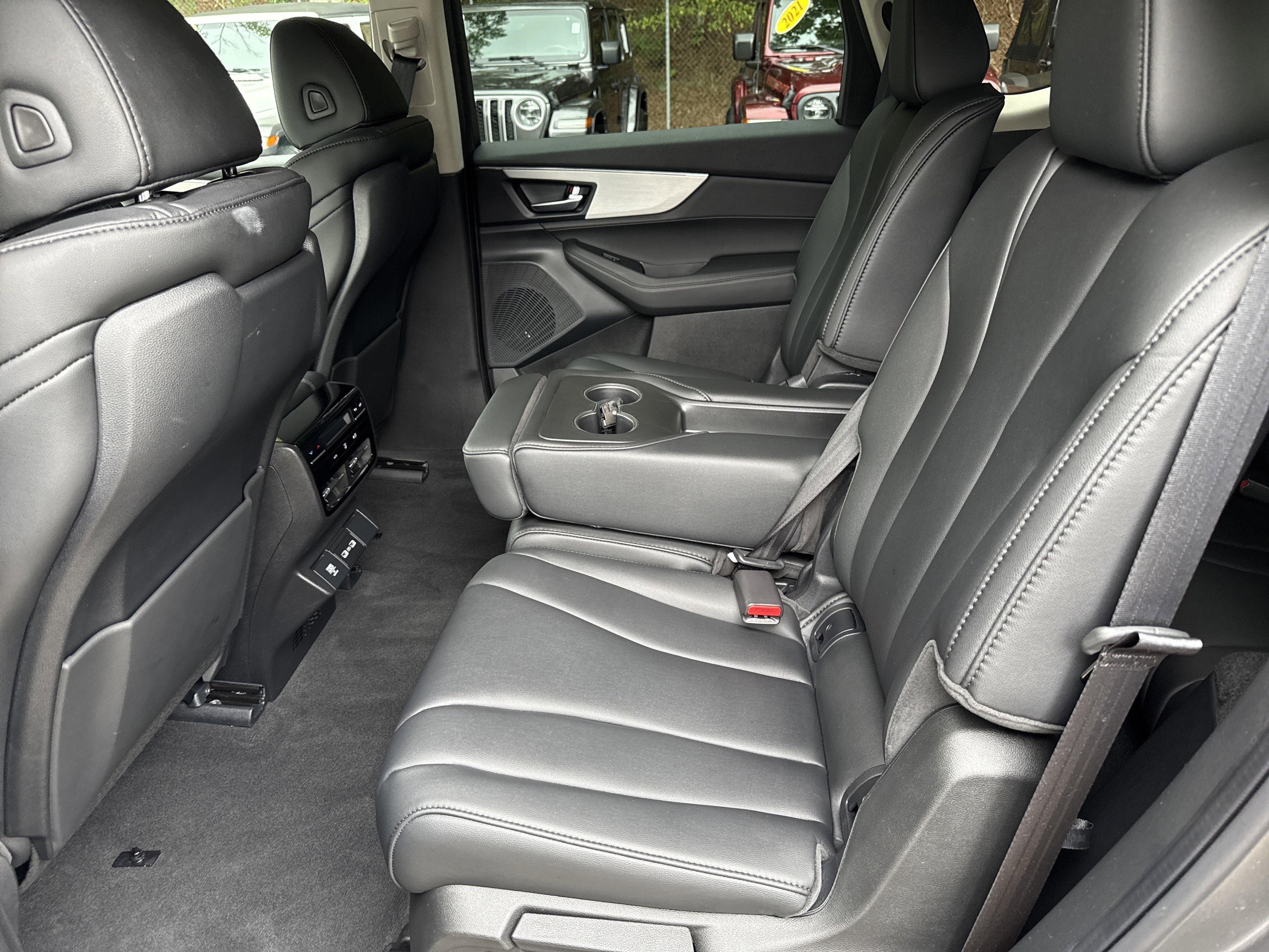 Used 2024 Acura MDX FWD image 21