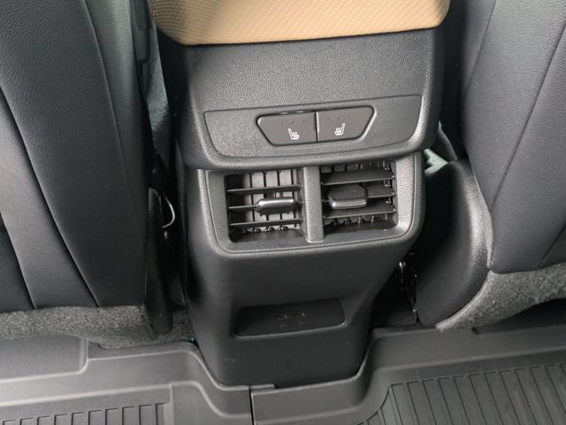 New 2026 Chevrolet Equinox ACTIV w/ Convenience Package III AWD/4WD image 27