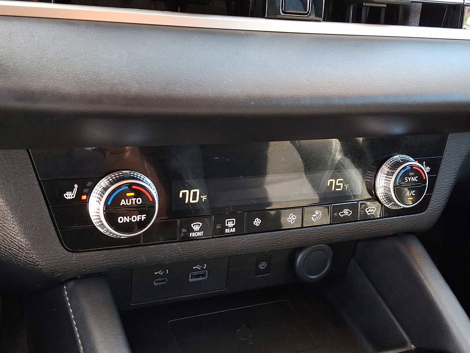Used 2024 Mitsubishi Outlander SE AWD/4WD image 17