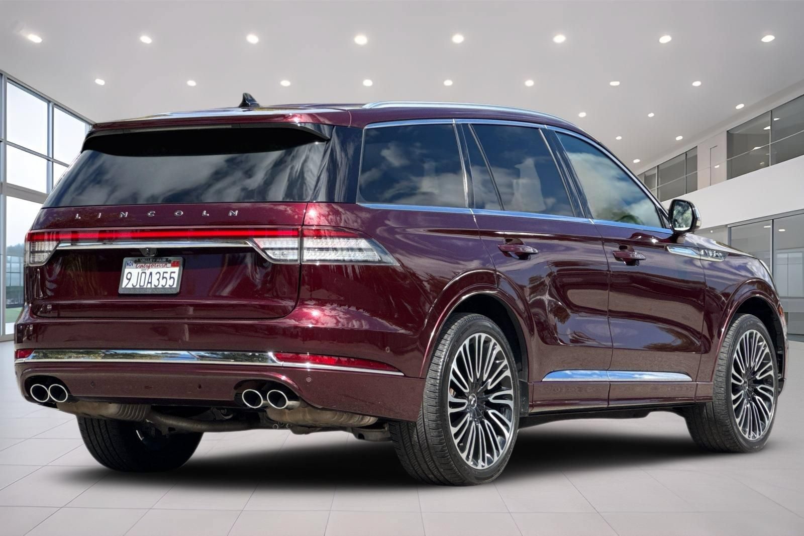 Certified 2022 Lincoln Aviator Black Label AWD/4WD image 4