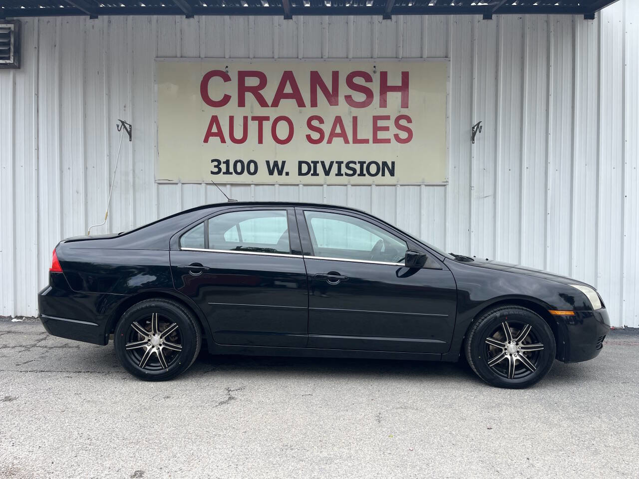 Used 2009 Mercury Milan image 2