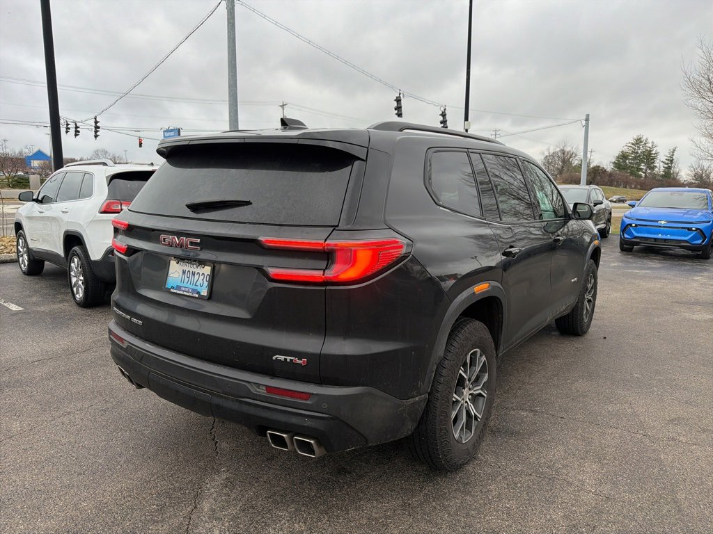 Used 2024 GMC Acadia AT4 w/ Luxury Package image 5