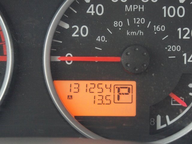 Used 2016 Nissan Frontier SL w/ Moonroof Package image 4