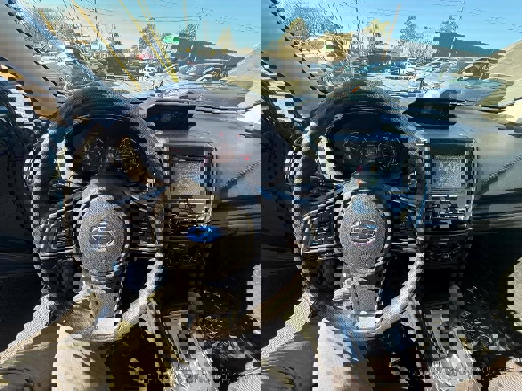 Used 2017 Subaru Impreza 2.0i image 9