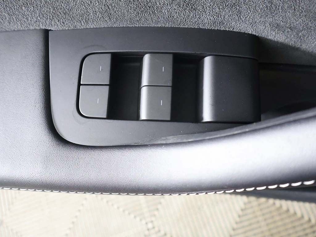 Used 2023 Tesla Model 3 Long Range AWD/4WD image 37