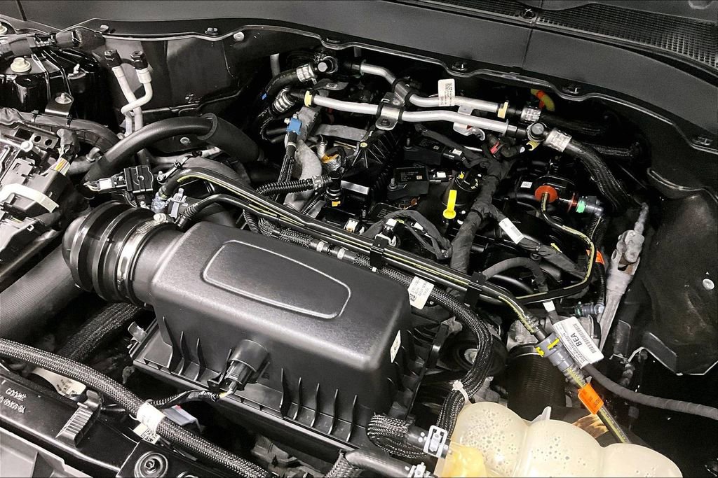 Used 2023 Ford Explorer XLT w/ Equipment Group 202A image 33