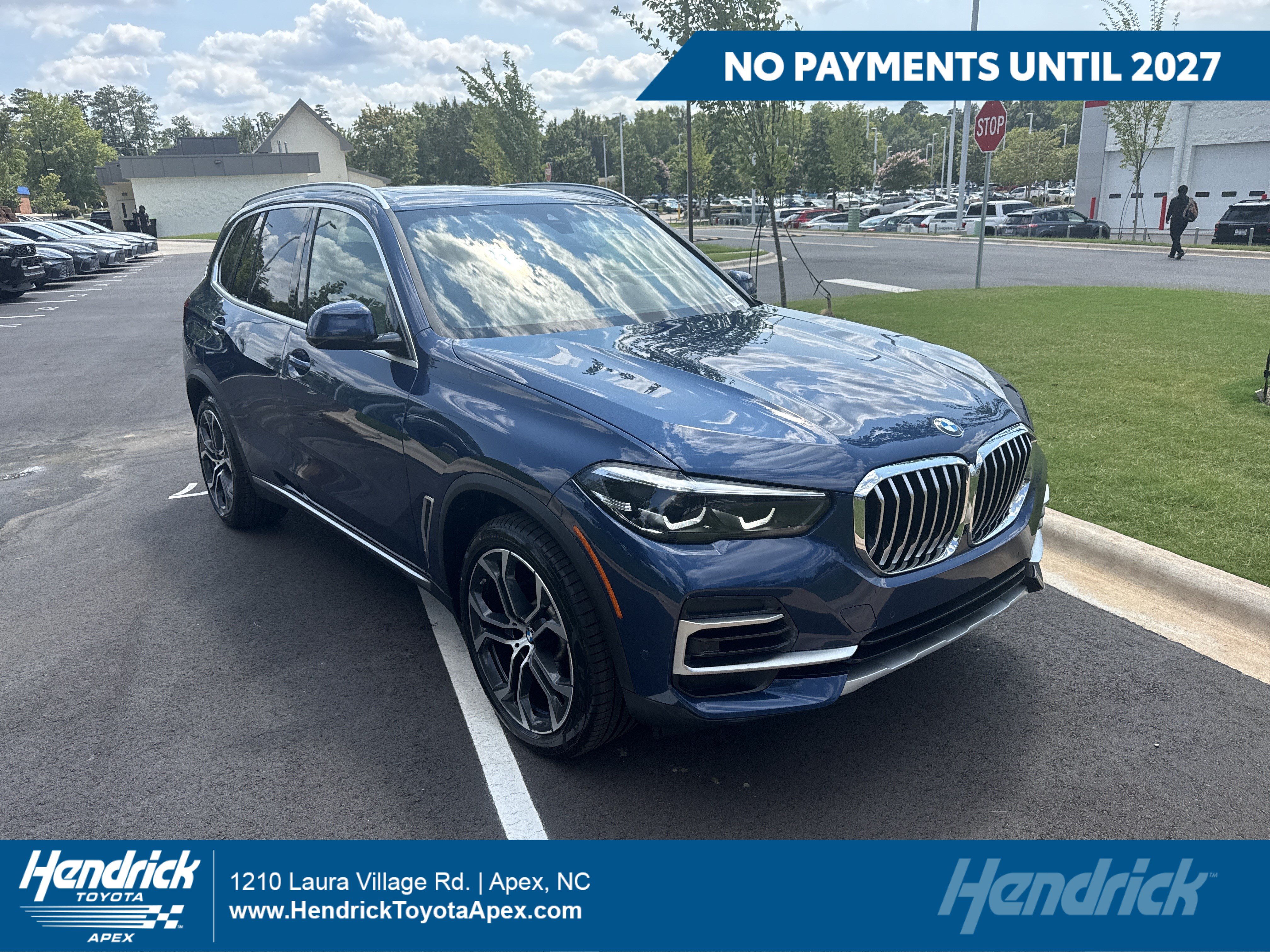Used 2023 BMW X5 xDrive40i w/ Premium Package AWD/4WD image 1