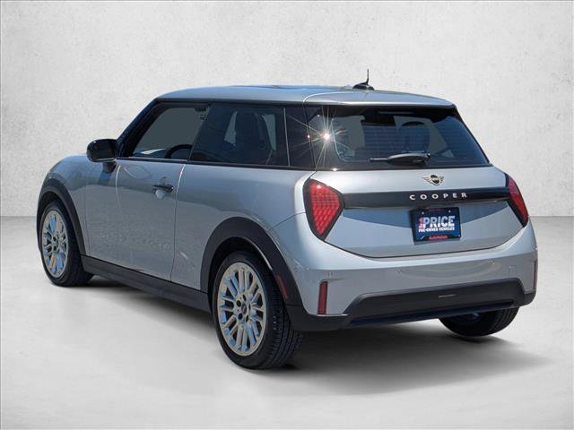 Used 2025 MINI Cooper 2-Door Hardtop FWD image 8
