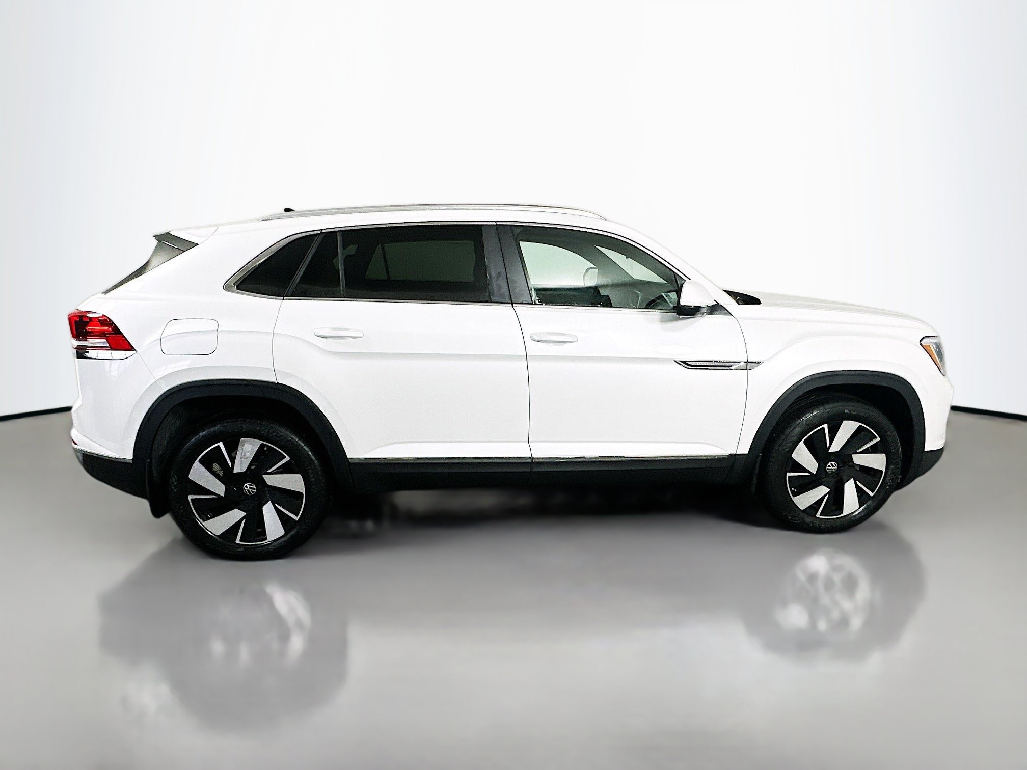New 2026 Volkswagen Atlas Cross Sport SEL AWD/4WD image 8