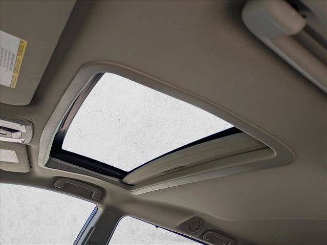 Used 2015 Toyota Sienna XLE image 15