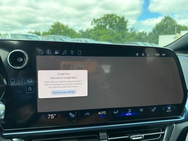 New 2026 Chevrolet Equinox EV LT FWD image 25