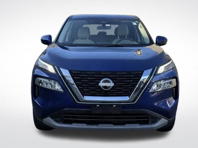 Used 2023 Nissan Rogue SV image 3