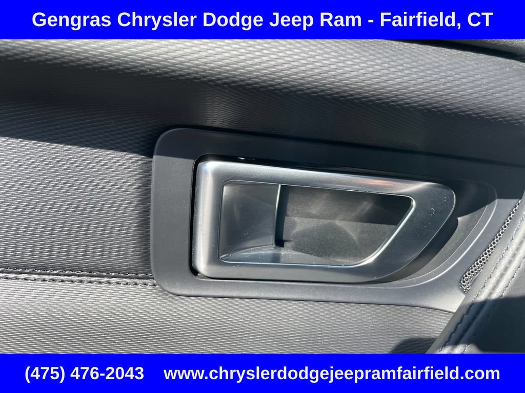 Used 2019 Land Rover Discovery Sport HSE AWD/4WD image 39