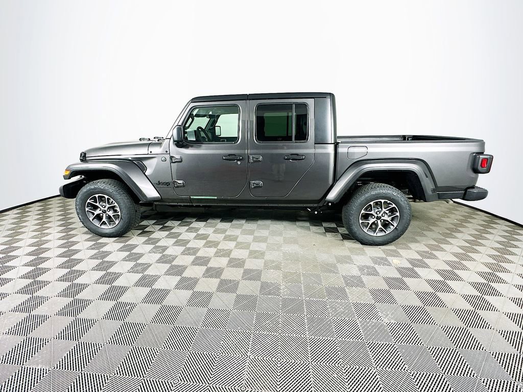 New 2026 Jeep Gladiator Sport AWD/4WD image 6