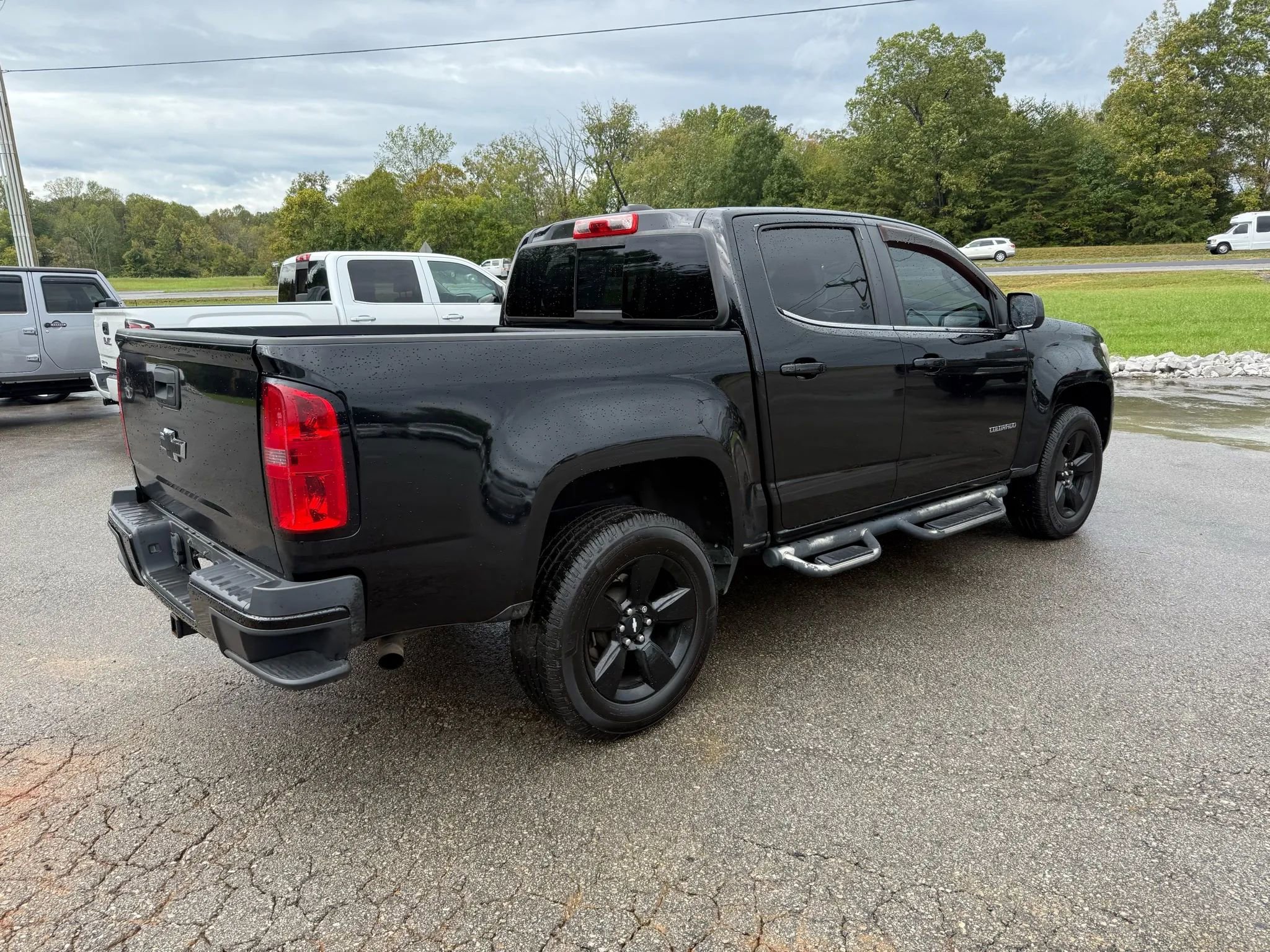 Used 2016 Chevrolet Colorado LT w/ Midnight Edition image 32