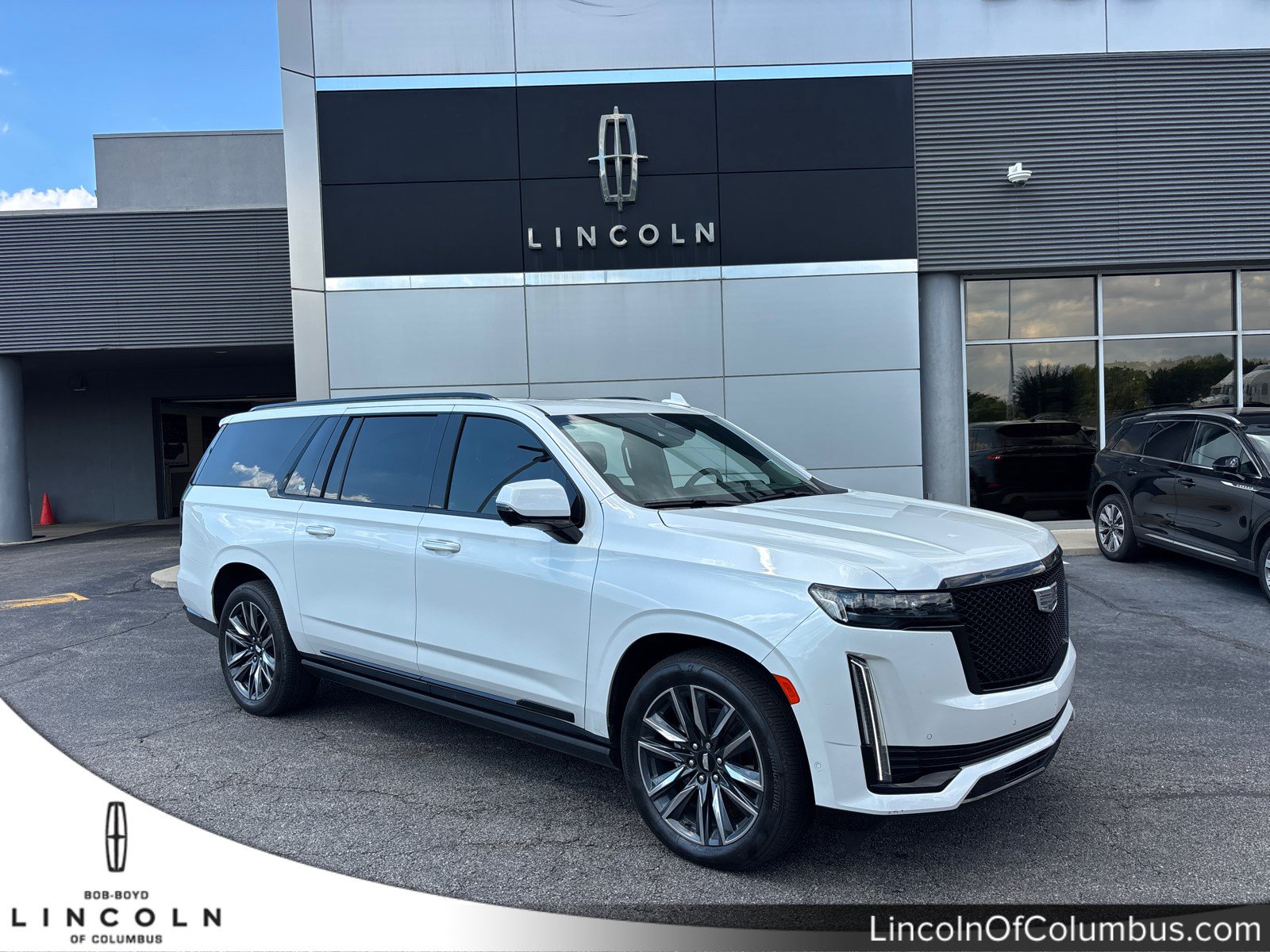 Used 2023 Cadillac Escalade ESV Sport Platinum AWD/4WD image 1