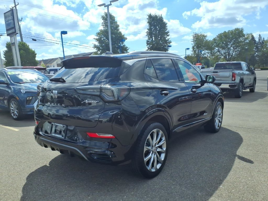 Used 2024 Buick Encore GX Avenir w/ Avenir Convenience Package AWD/4WD image 4