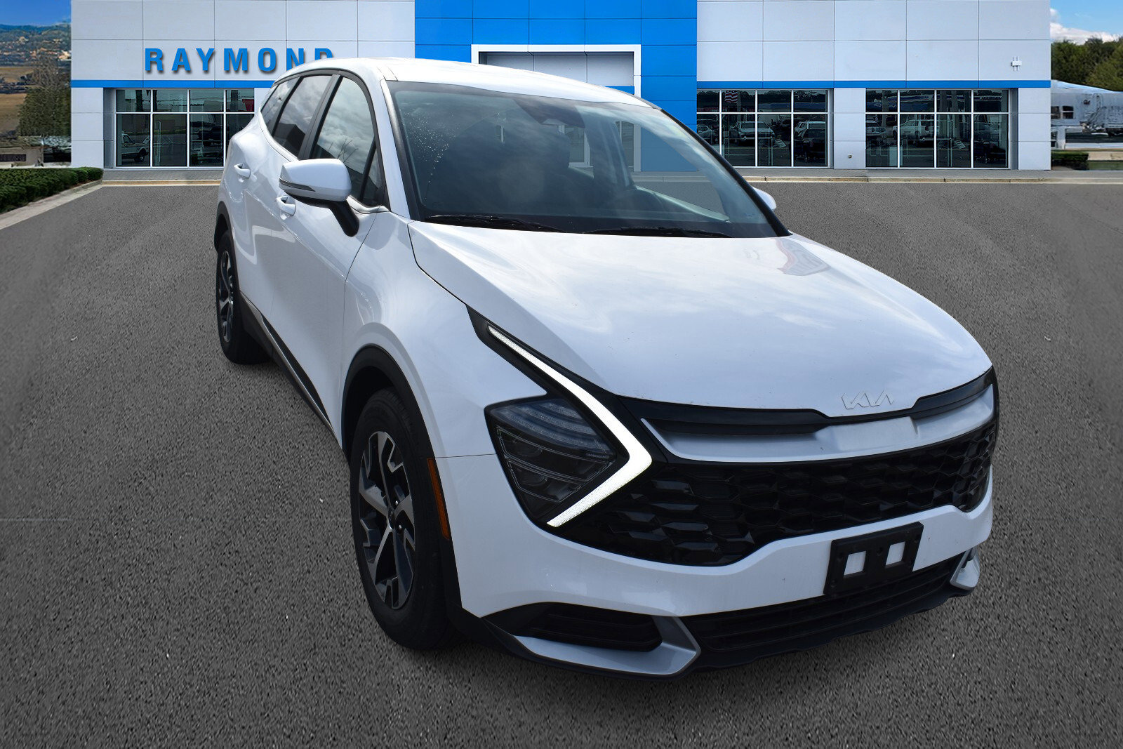 Used 2024 Kia Sportage EX FWD image 9