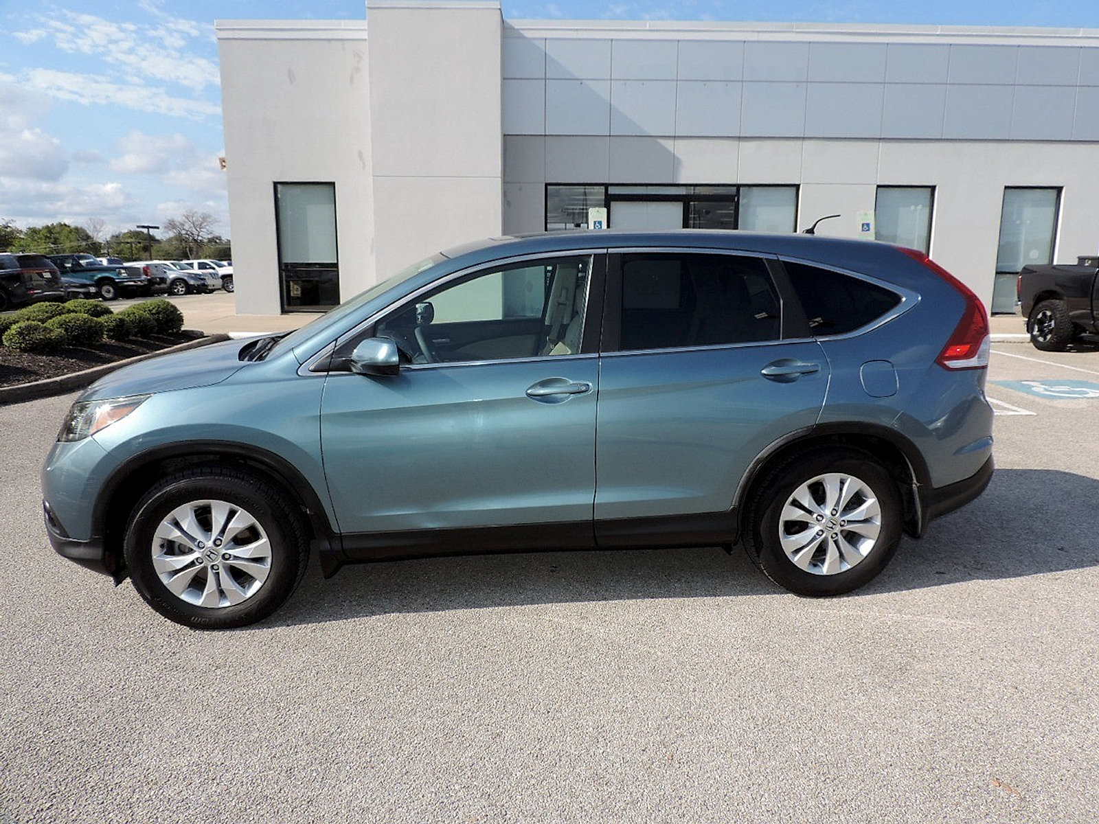 Used 2014 Honda CR-V EX image 8
