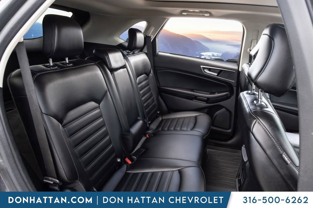 Used 2021 Ford Edge SEL w/ Convenience Package image 17