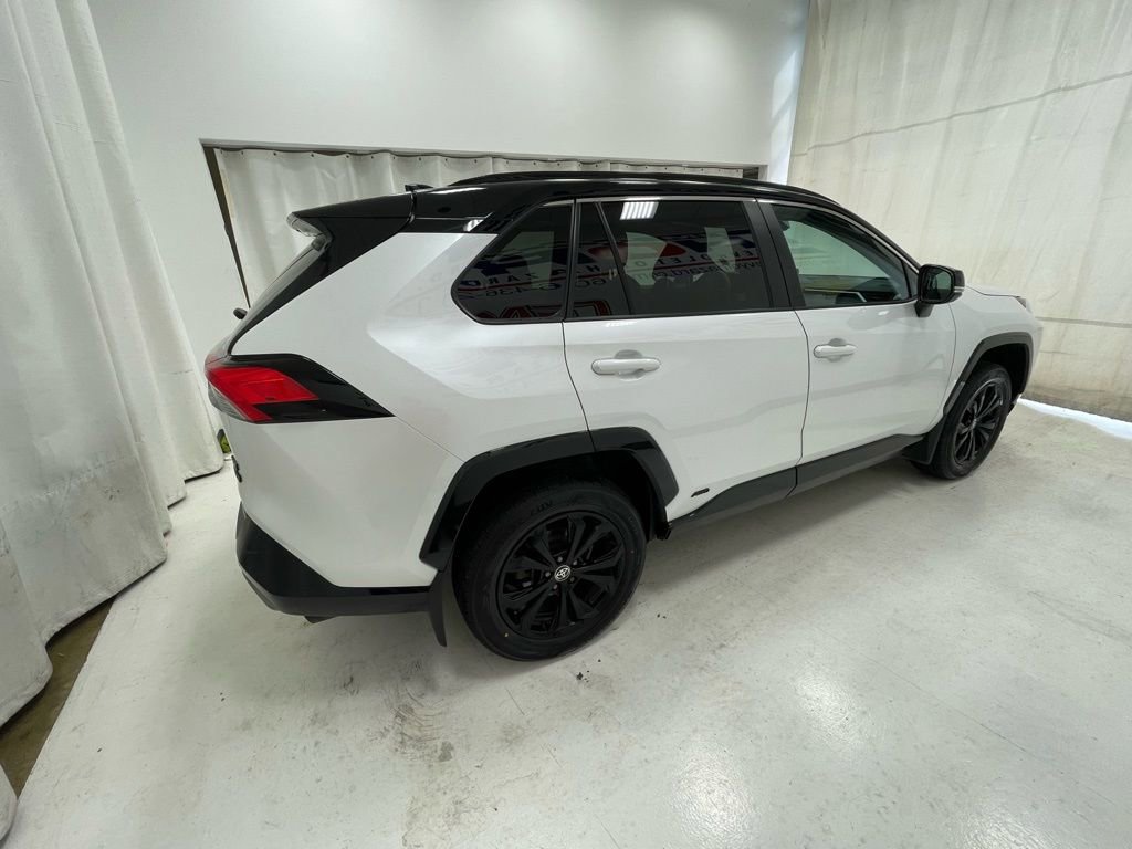 Used 2023 Toyota RAV4 XSE image 4