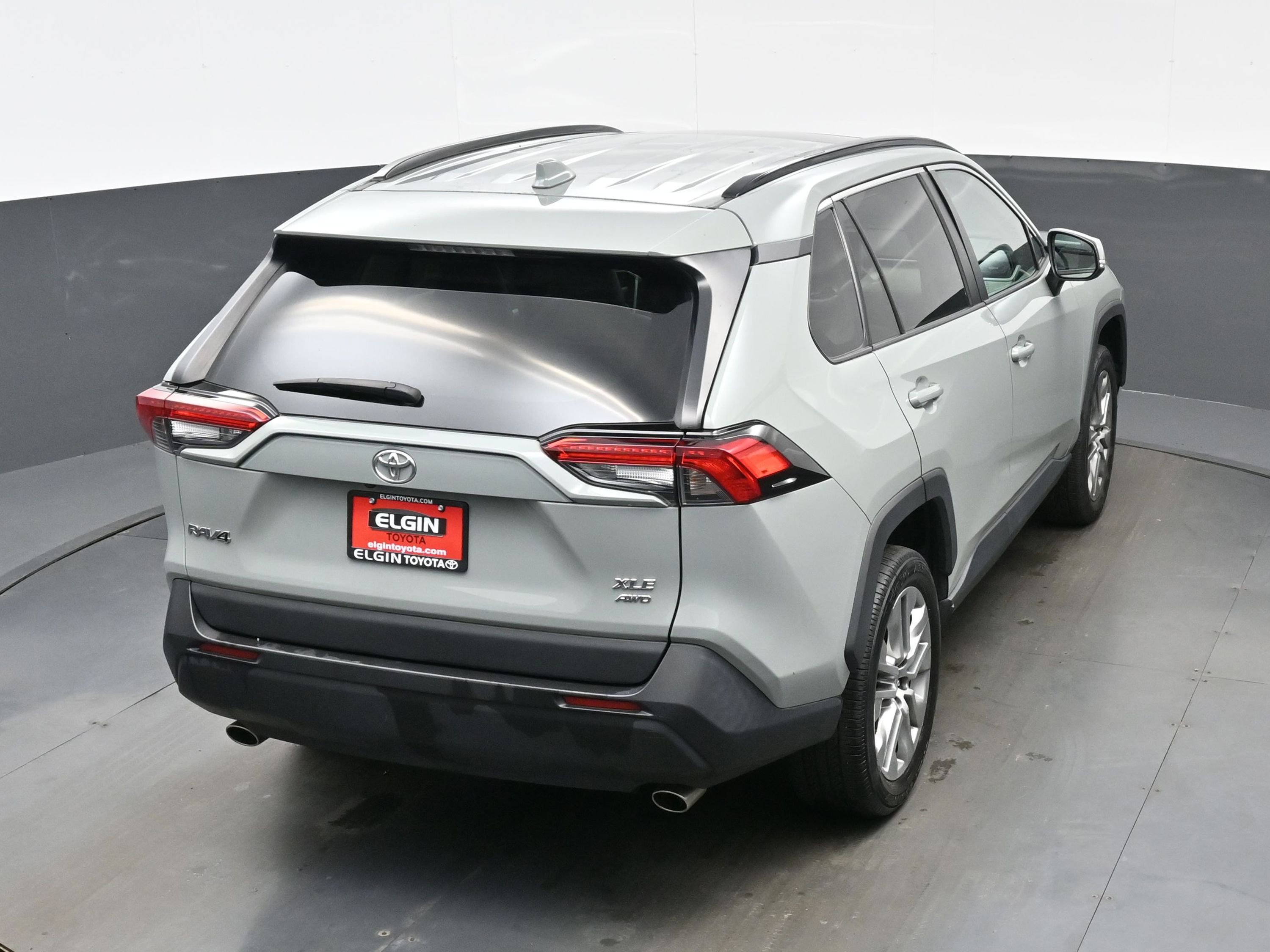 Used 2023 Toyota RAV4 XLE Premium AWD/4WD image 42