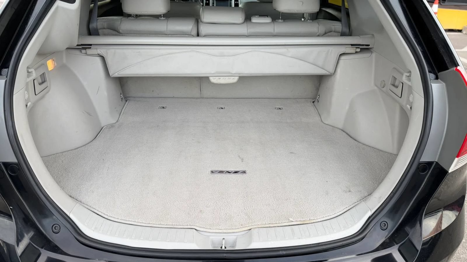 Used 2014 Toyota Venza XLE AWD/4WD image 23