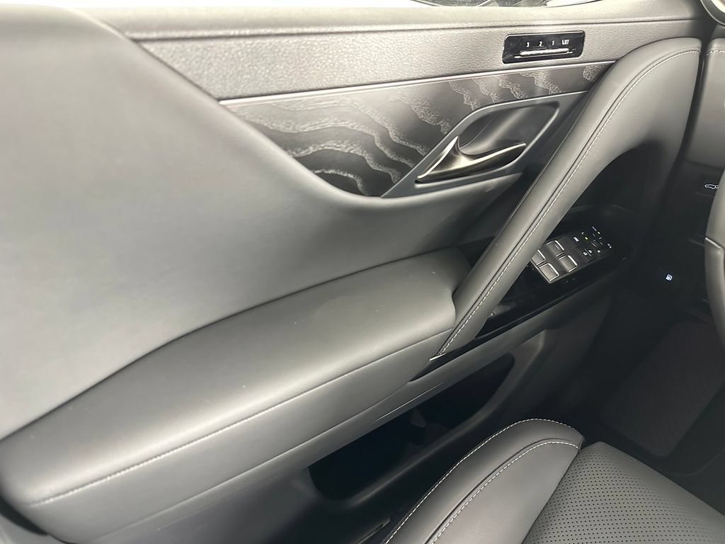 New 2026 Lexus LX 700h Luxury AWD/4WD image 35