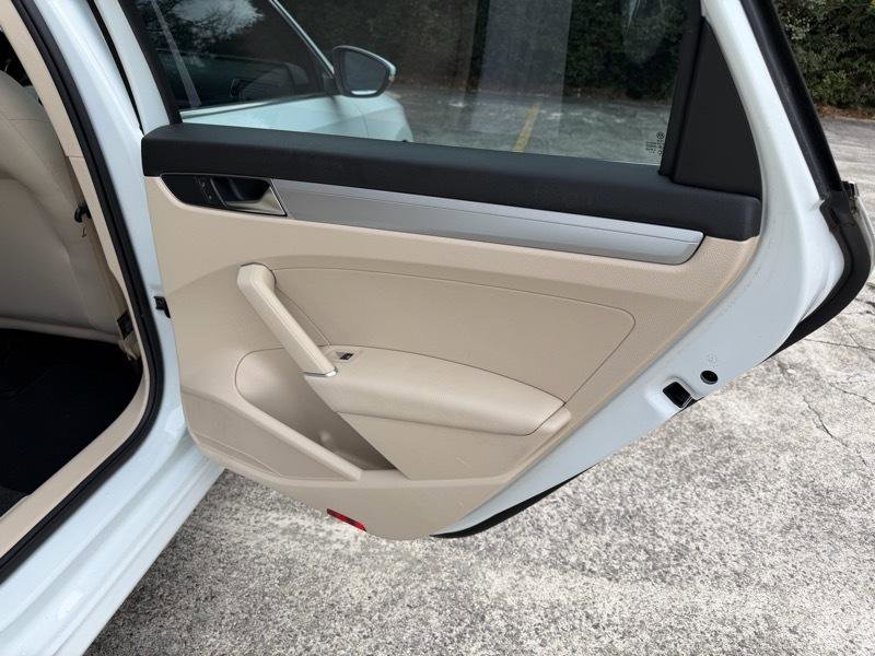 Used 2017 Volkswagen Passat 1.8T S image 26