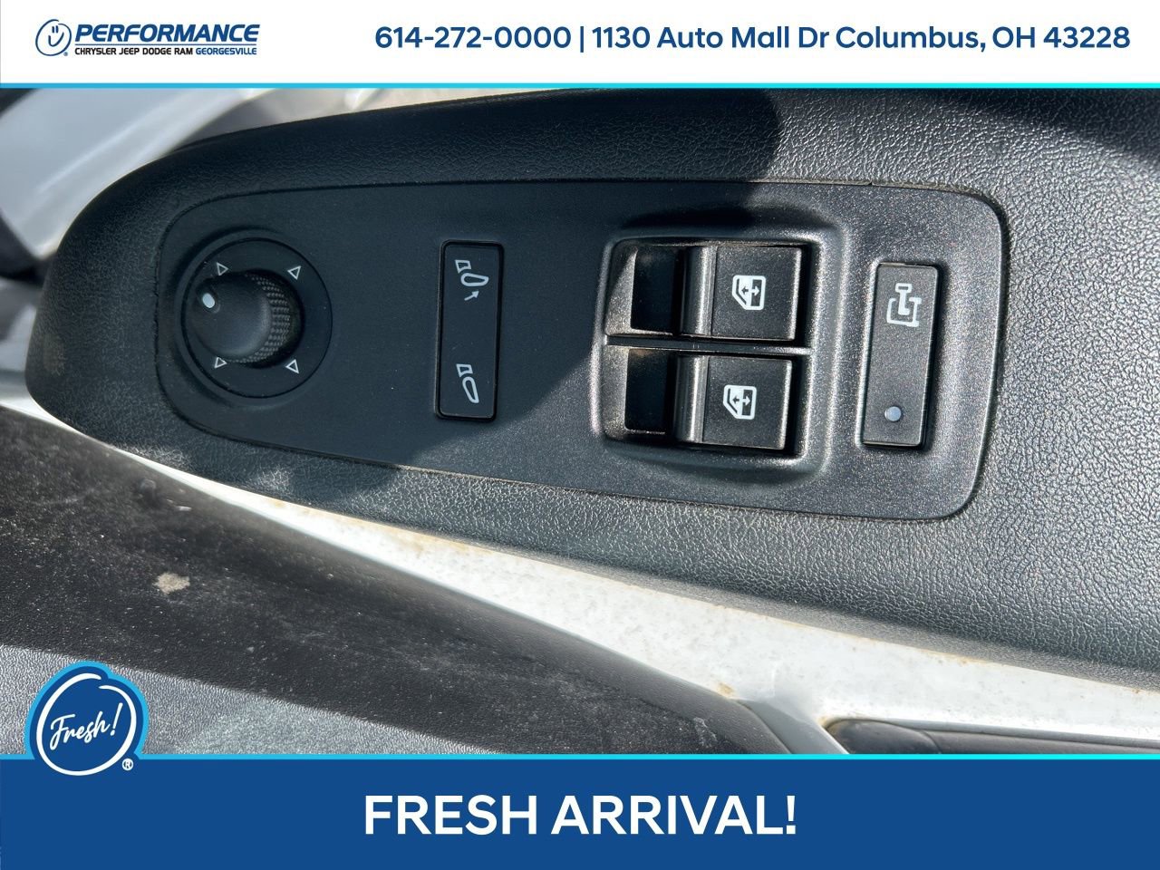 Used 2024 RAM ProMaster 2500 w/ Convenience Group FWD image 16