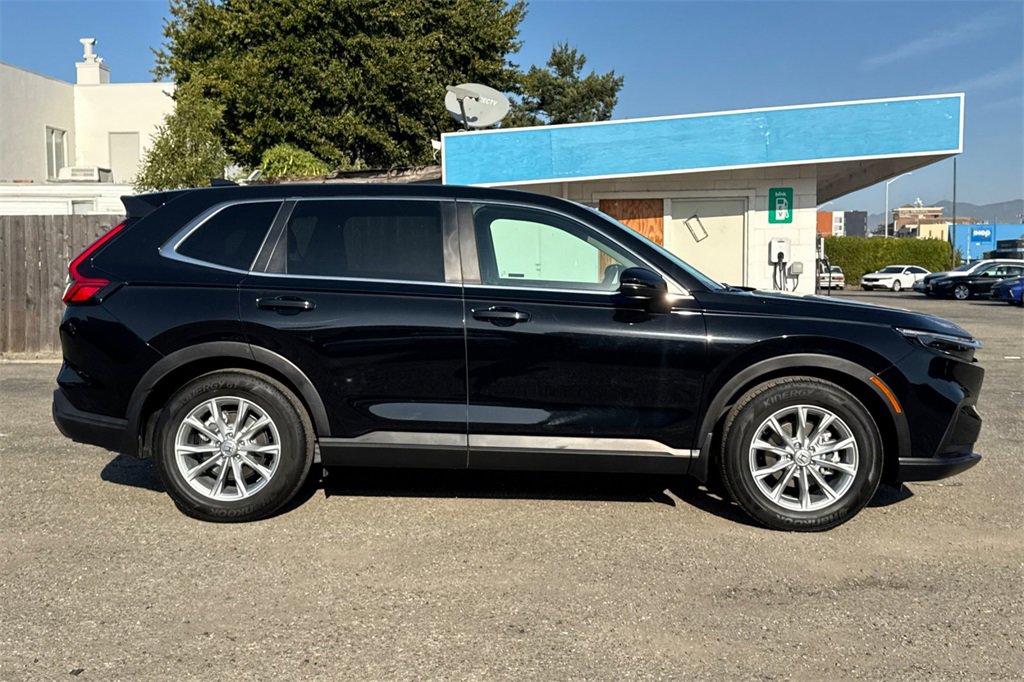 Used 2024 Honda CR-V EX image 3