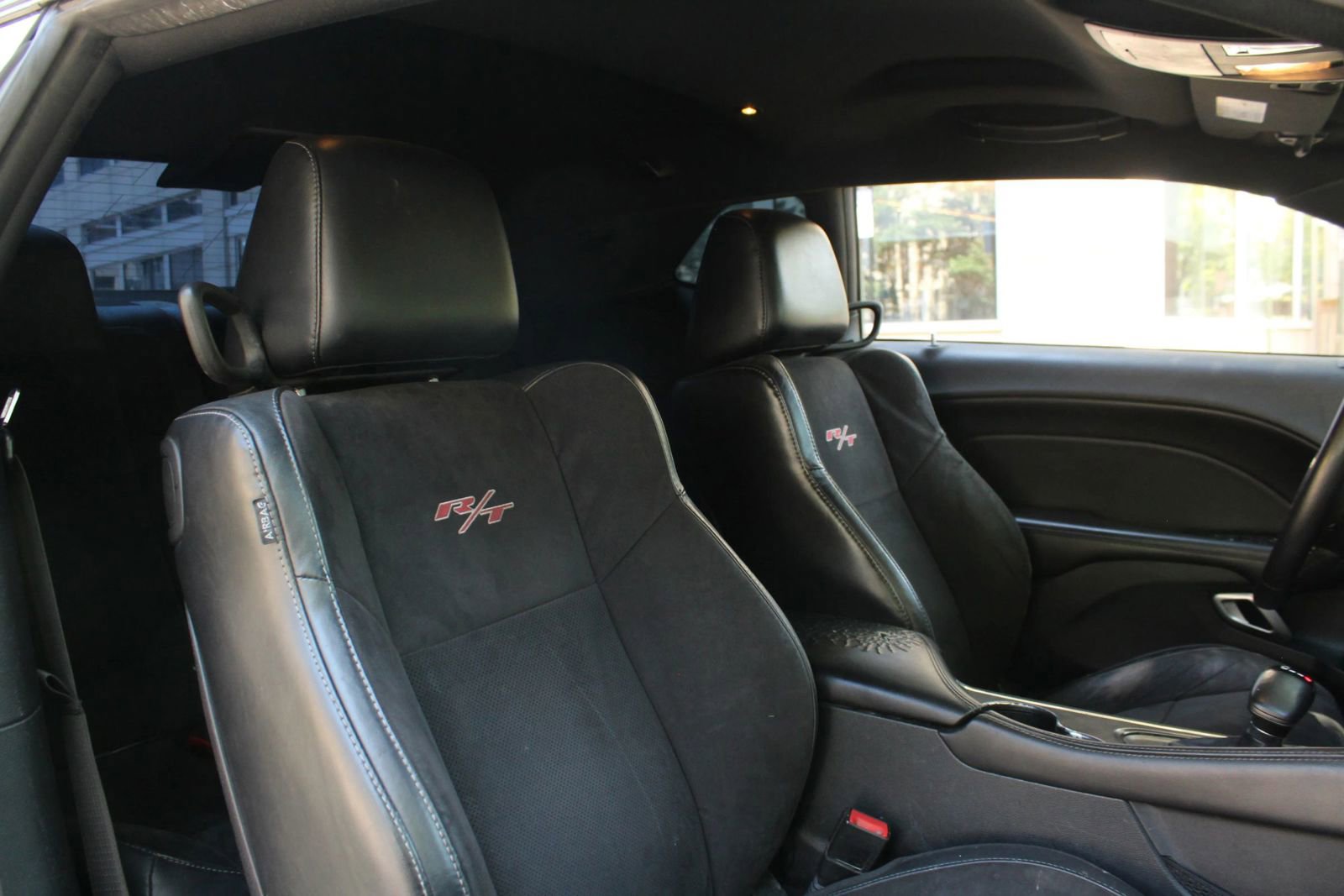 Used 2015 Dodge Challenger R/T Scat Pack w/ Scat Pack Appearance Package RWD image 17