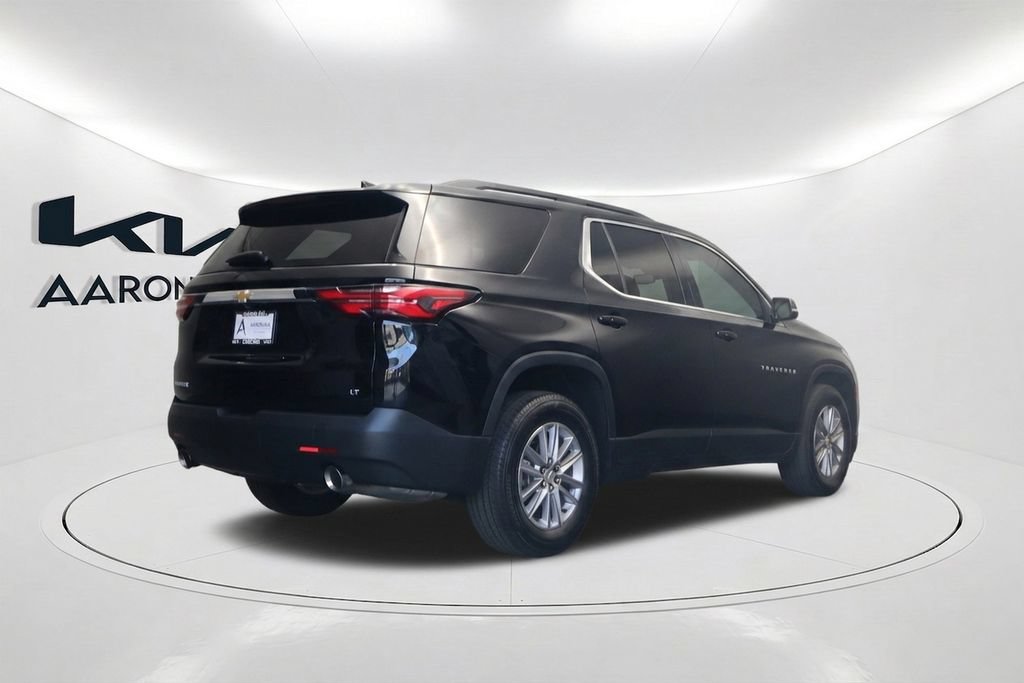 Used 2023 Chevrolet Traverse LT FWD image 4