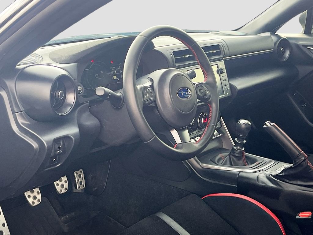 Used 2025 Subaru BRZ Limited w/ Popular Package 2 RWD image 9