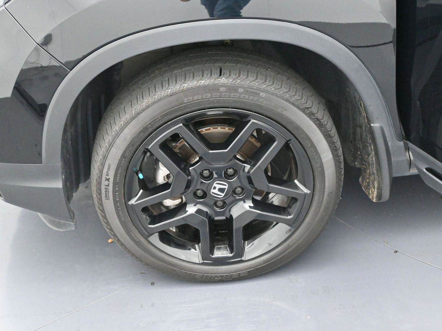 Used 2024 Honda Passport Black Edition image 41