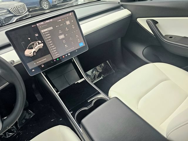 Used 2021 Tesla Model Y Long Range AWD/4WD image 35